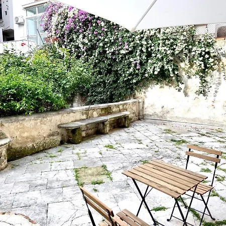 Black And White Garden * 바리